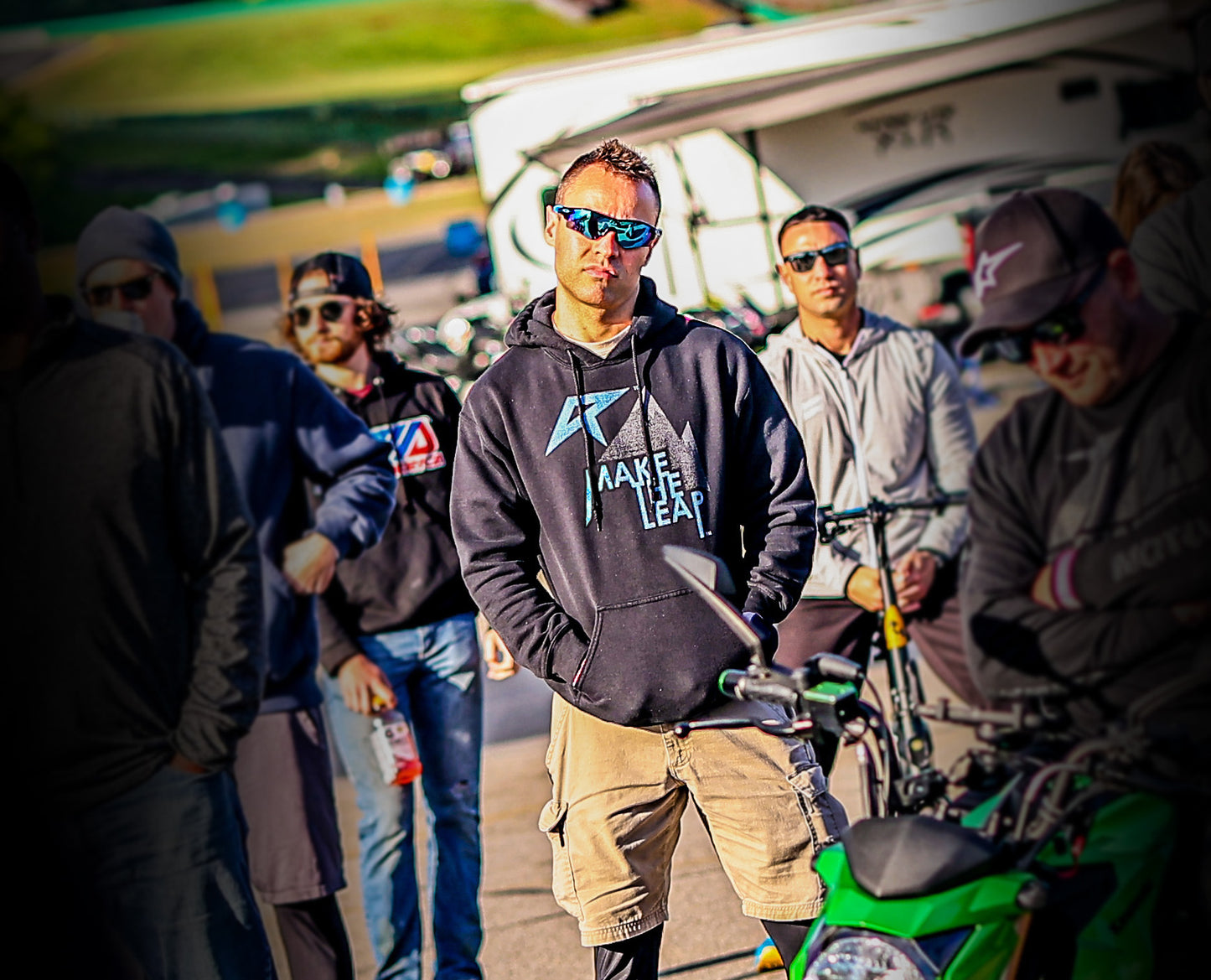 MAKE THE LEAP - Unisex Heavy Blend™ Hooded Sweatshirt